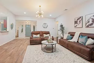 2021 Clearwater Trail, Carrollton, TX 75010 - Photo 5