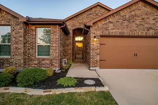 432 Windsail Ln, Azle, TX 76020 - Photo 5
