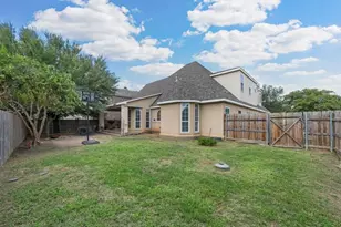 17015 Stone Briar Rd, Woodway, TX 76712 - Photo 35