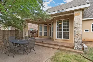 17015 Stone Briar Rd, Woodway, TX 76712 - Photo 33