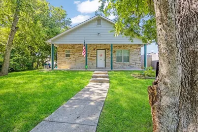 105 William Street, Pottsboro, TX 75076 - Photo 1
