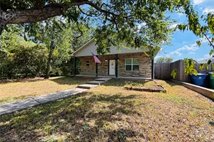 105 William St, Pottsboro, TX 75076 - Photo 3