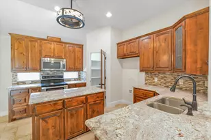 2005 Lindentree Dr, Weatherford, TX 76086 - Photo 7
