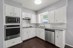 405 Sixpence Ln, Euless, TX 76039 - Photo 9