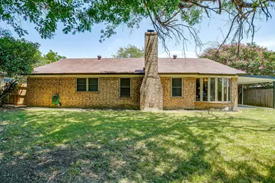 105 Lakeway Drive, Benbrook, TX 76126 - Photo 37