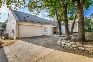 1208 Kelpie Ct, Fort Worth, TX 76111 - Photo 25