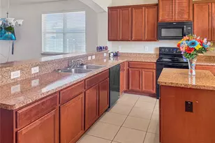 1805 Overlook Dr, Lancaster, TX 75146 - Photo 3