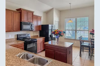 1805 Overlook Drive, Lancaster, TX 75146 - Photo 5