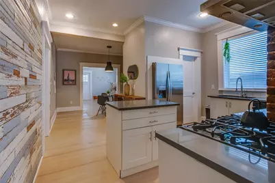 413 W 9th Street, Dallas, TX 75208 - Photo 13