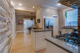 413 W 9th St, Dallas, TX 75208 - Photo 13