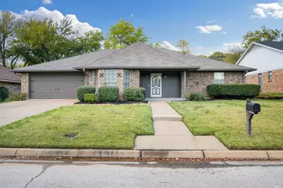 2017 Iron Horse Court, Arlington, TX 76017 - Photo 31