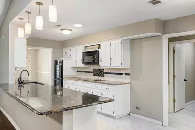 2017 Iron Horse Court, Arlington, TX 76017 - Photo 7