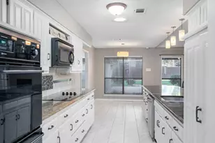 2017 Iron Horse Ct, Arlington, TX 76017 - Photo 11