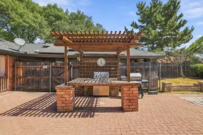 6440 Devonshire Drive, North Richland Hills, TX 76180 - Photo 29