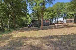 1001 Green Tree Dr, Weatherford, TX 76087 - Photo 3