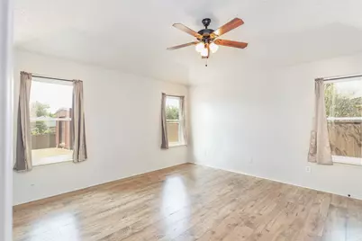 521 N Avenue E, Springtown, TX 76082 - Photo 11