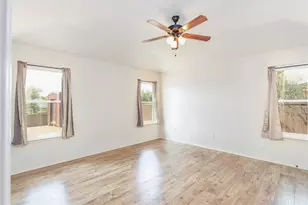 521 N Ave E, Springtown, TX 76082 - Photo 11