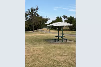 521 N Avenue E, Springtown, TX 76082 - Photo 29