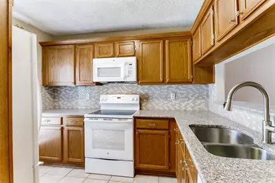 238 Samuel Boulevard #1T, Coppell, TX 75019 - Photo 3