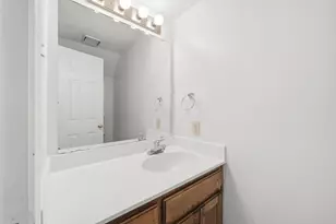 929 W Hickory St, Denton, TX 76201 - Photo 5