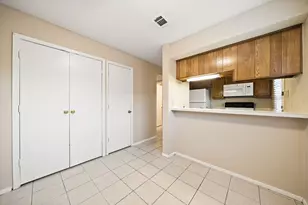 929 W Hickory St, Denton, TX 76201 - Photo 7