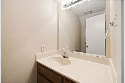 929 W Hickory Street #A15, Denton, TX 76201 - Photo 5