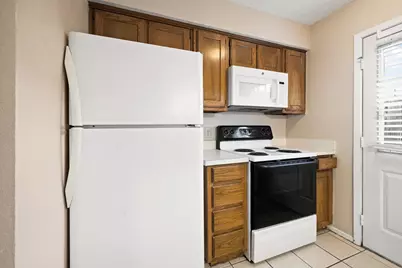 929 W Hickory Street #A15, Denton, TX 76201 - Photo 9
