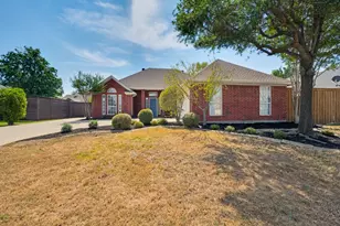 1005 Diane St, Aubrey, TX 76227 - Photo 1