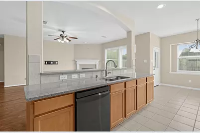 5812 Orchard Trail Drive, Pearland, TX 77581 - Photo 7