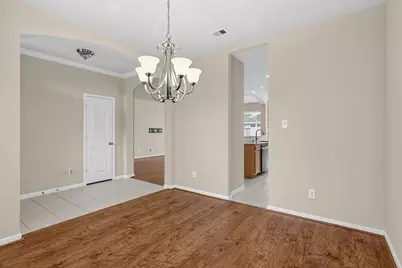 5812 Orchard Trail Drive, Pearland, TX 77581 - Photo 11