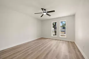2719 N Cypress Cir, Plano, TX 75075 - Photo 13