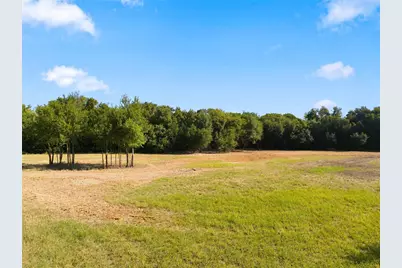 305 N Avenue Q, Clifton, TX 76634 - Photo 3