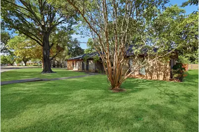 6437 Suncrest Court, North Richland Hills, TX 76180 - Photo 3