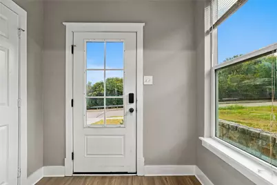 5505 Longcrest Drive, Garland, TX 75043 - Photo 7