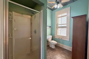 227 W Oak St, Denton, TX 76201 - Photo 13