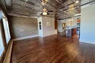227 W Oak St, Denton, TX 76201 - Photo 9