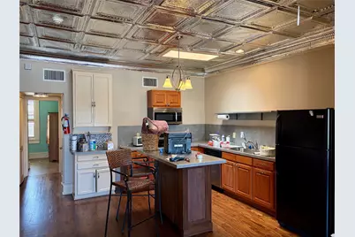 227 W Oak Street #B, Denton, TX 76201 - Photo 3