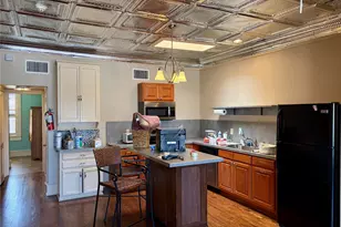 227 W Oak St, Denton, TX 76201 - Photo 3