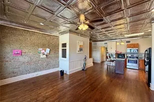 227 W Oak St, Denton, TX 76201 - Photo 5