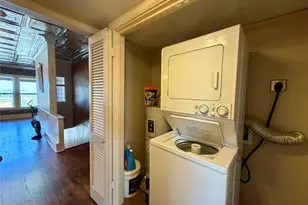 227 W Oak St, Denton, TX 76201 - Photo 9