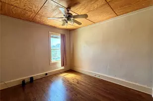 227 W Oak St, Denton, TX 76201 - Photo 11