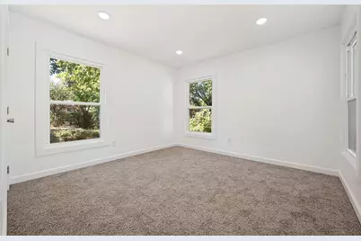 2661 Hudspeth Avenue, Dallas, TX 75216 - Photo 9