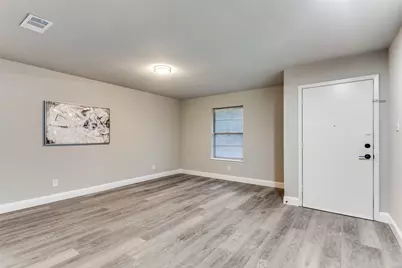 2801 Wren Avenue, Fort Worth, TX 76133 - Photo 13