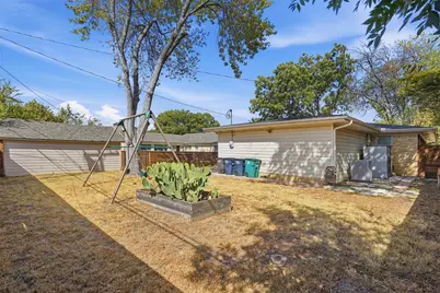 2908 Ryan Place Drive, Fort Worth, TX 76110 - Photo 27