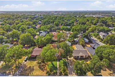 2908 Ryan Place Drive, Fort Worth, TX 76110 - Photo 31