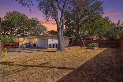 2908 Ryan Place Drive, Fort Worth, TX 76110 - Photo 25