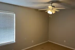 1152 Landsdale Ln, Saginaw, TX 76179 - Photo 9