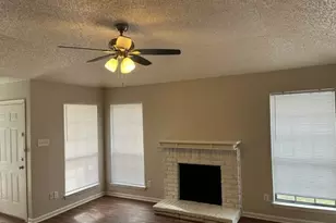 1152 Landsdale Ln, Saginaw, TX 76179 - Photo 3