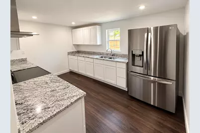 2940 Livingston Avenue, Fort Worth, TX 76110 - Photo 11