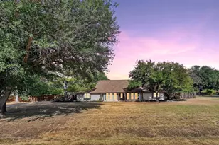 835 Cross Timbers Drive, Double Oak, TX 75077 - Photo 5